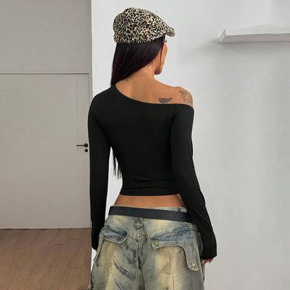 Top Czarna Asymetria z Oczkami